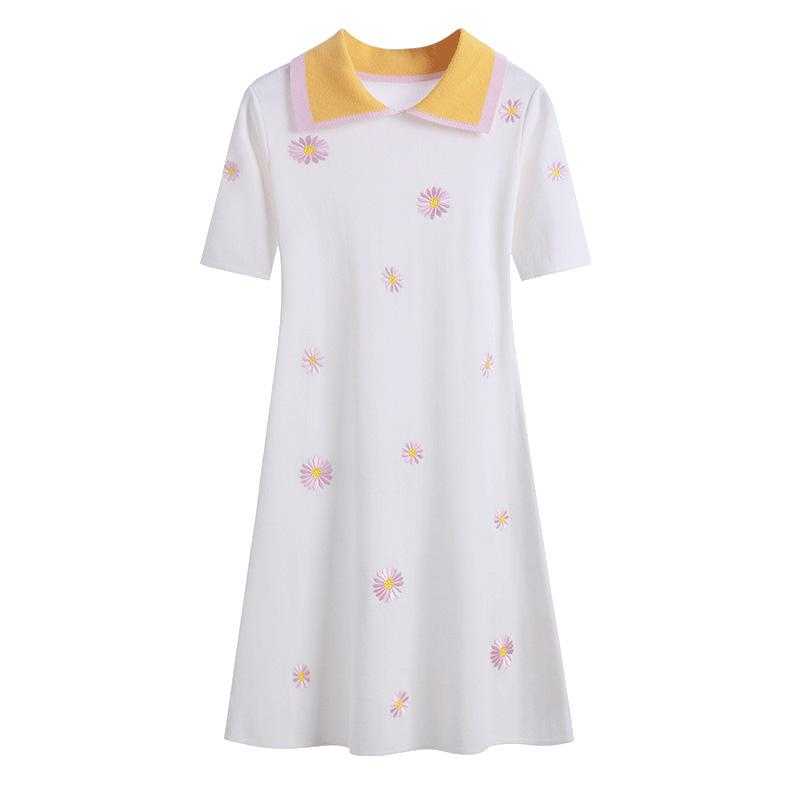 2020 Spring Knited Chrysanthemum Embroidered Polo Dress Woman Black Casual Knee length Straight Dresses Female